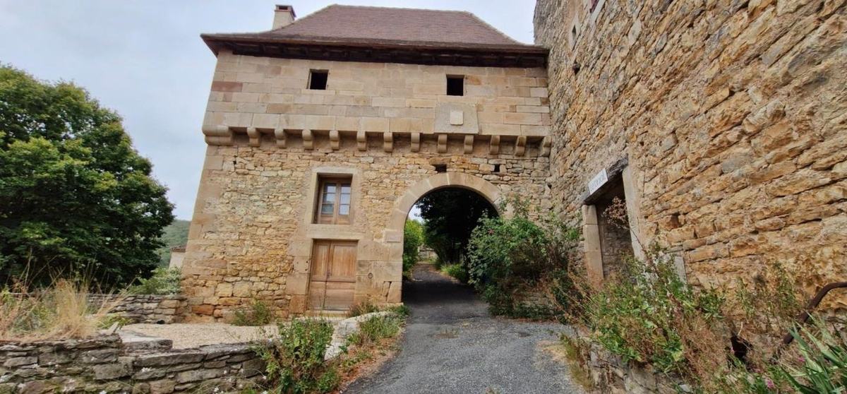 Le Tinal, près de la Porte Haute, ancienne cave voûtée du domaine